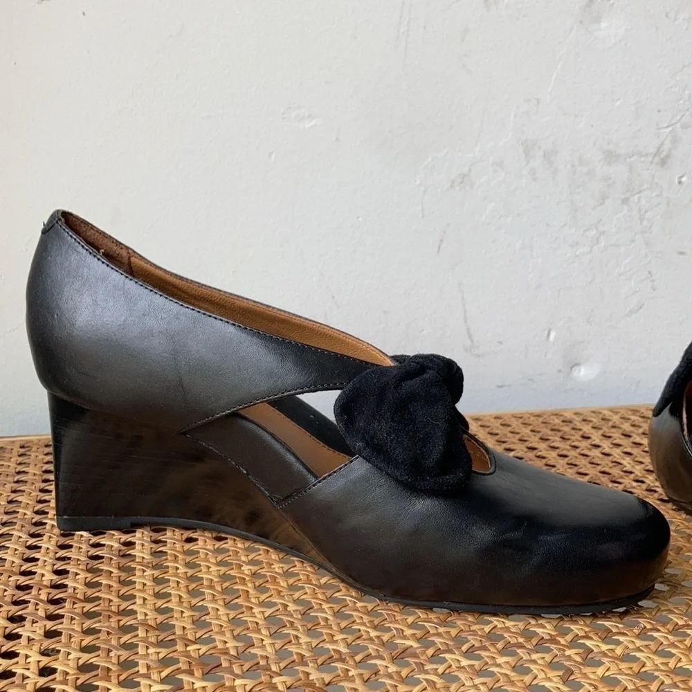 Earthies Bristol Leather Wedge Mary Janes
